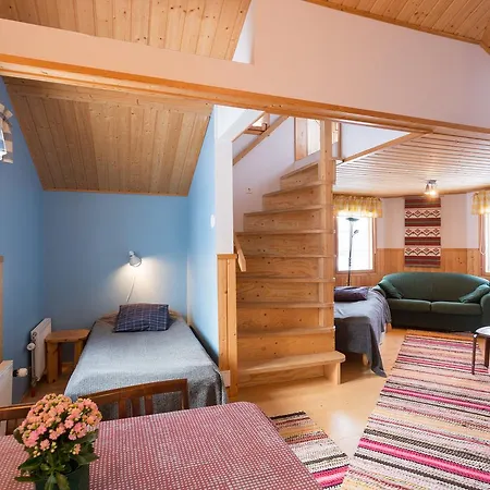 Bed & Breakfast Peltolan Luomutila *