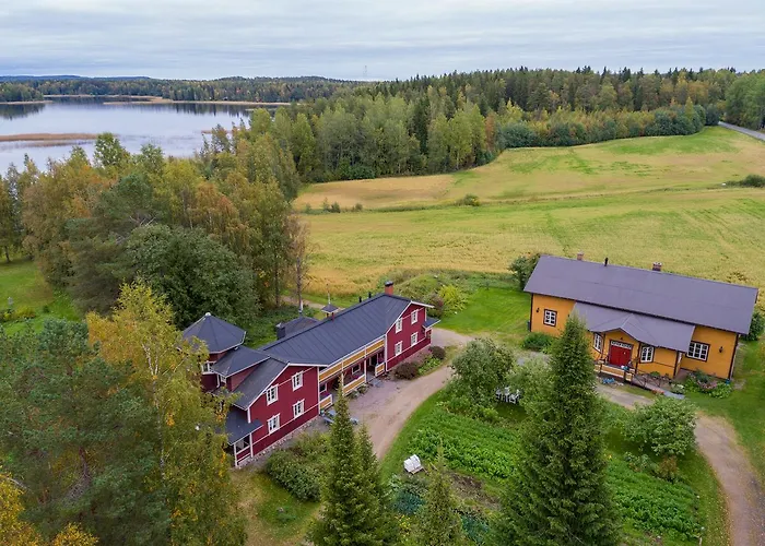 Bed & Breakfast Peltolan Luomutila *